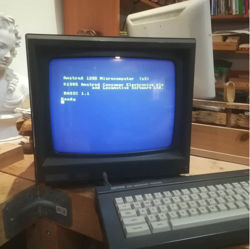 ordenador amstrad 6128